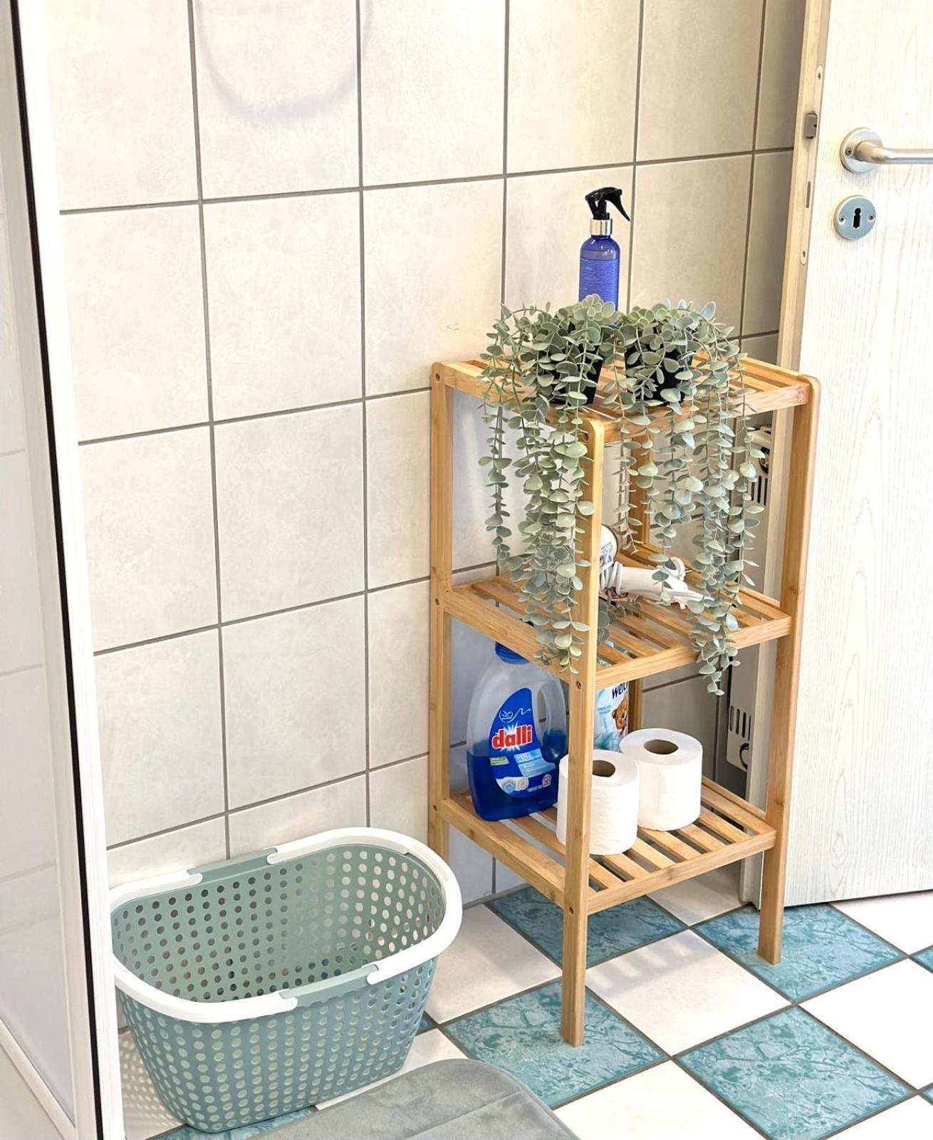 Raha Apartments - Charmantes Studio-Apartment - Hbf - Gratis Parkplatz Erfurt Exterior foto