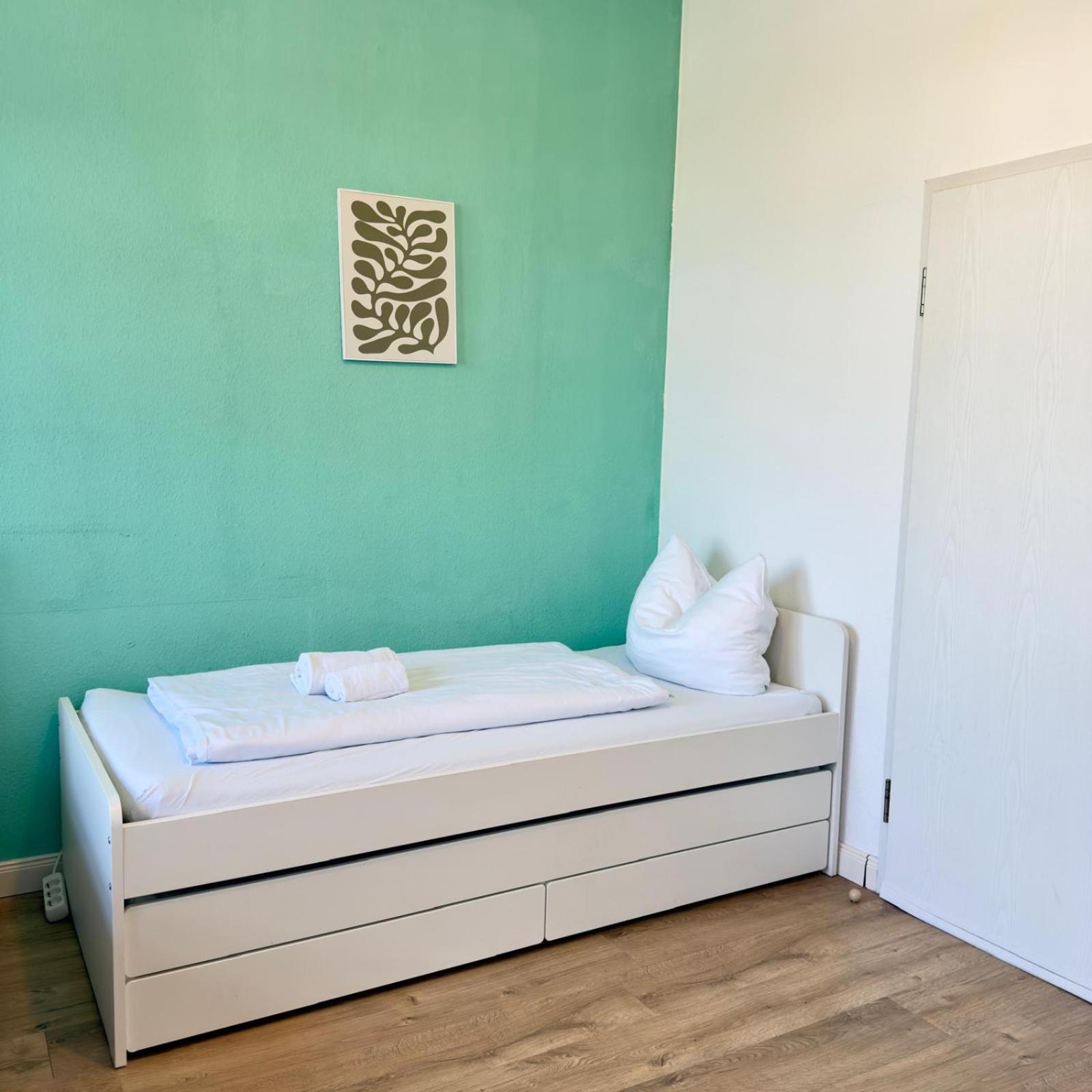 Raha Apartments - Charmantes Studio-Apartment - Hbf - Gratis Parkplatz Erfurt Exterior foto