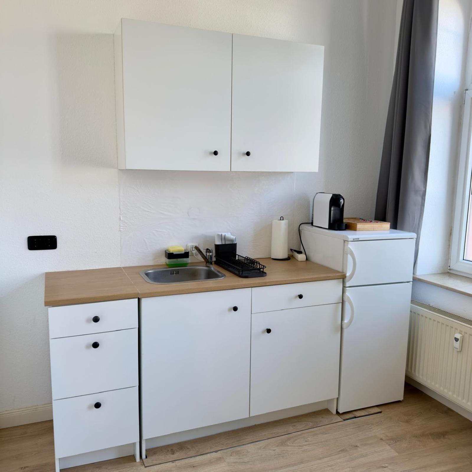 Raha Apartments - Charmantes Studio-Apartment - Hbf - Gratis Parkplatz Erfurt Exterior foto